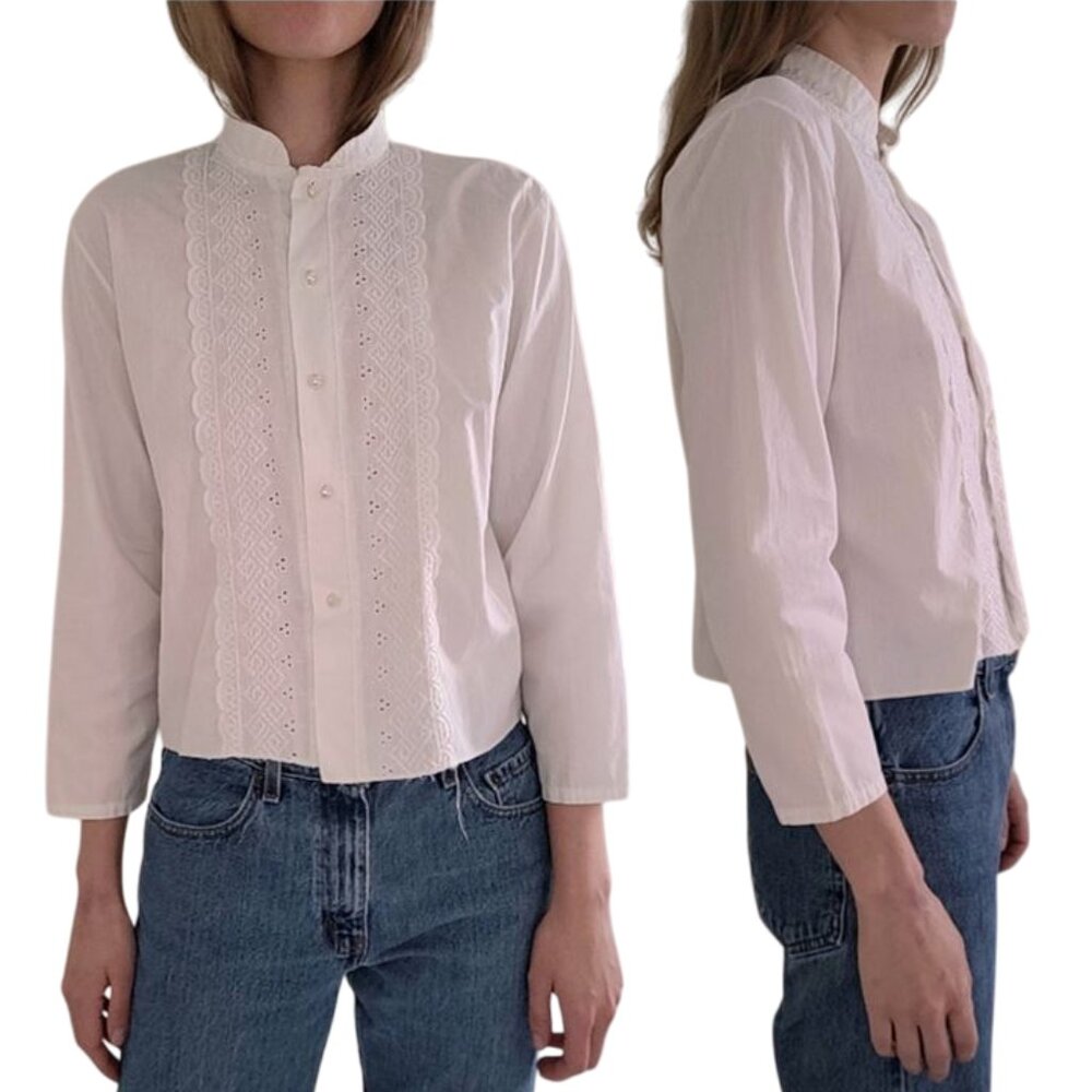 70s Vtg White Eyelet Lightweight Prairie Cottage Core Blouse Pearl Buttons small
